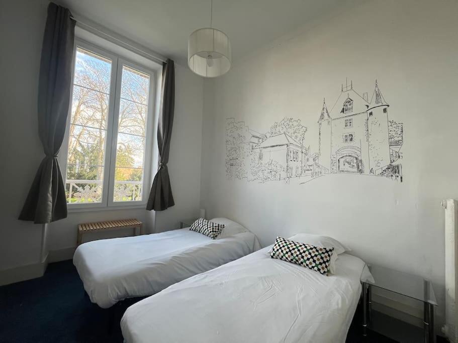 La Demeure De Margot - 24 Couchages Villa Villeneuve-sur-Yonne Exteriör bild